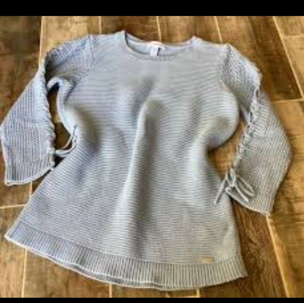 Calvin Klein Sweater - Picture 1 of 4